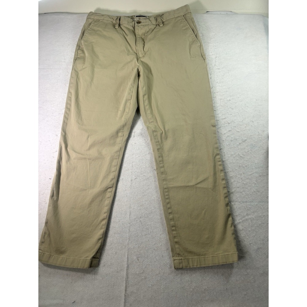 Club Room Men's Sz 34/28 Khaki Chino Pants CLASSIC FIT Preppy Casual